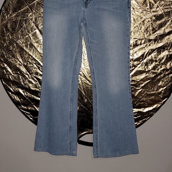 American Eagle Flare Jeans Vintage - Picture 3 of 16